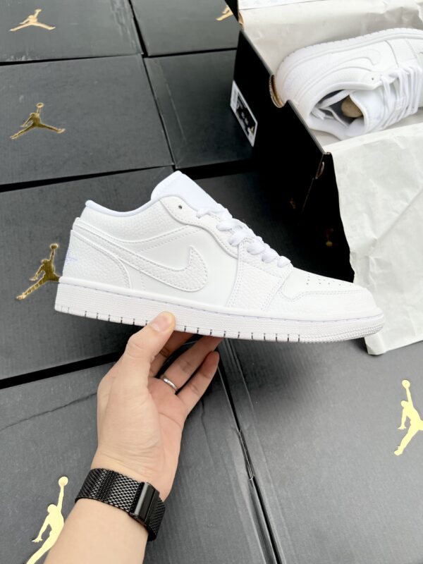Giày Nike Jordan trắng rep 1:1